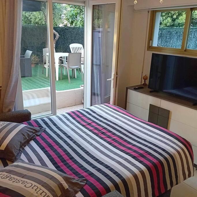 Studio Cosy Terrasse Front Mer Cagnes-sur-Mer Eksteriør billede