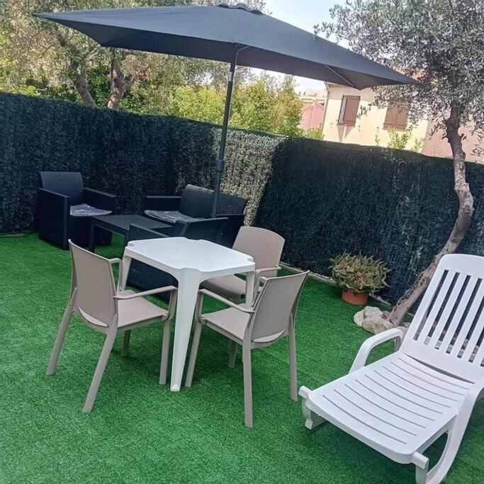Studio Cosy Terrasse Front Mer Cagnes-sur-Mer Eksteriør billede