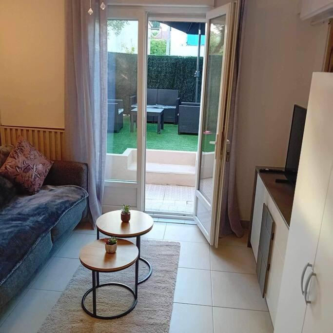 Studio Cosy Terrasse Front Mer Cagnes-sur-Mer Eksteriør billede